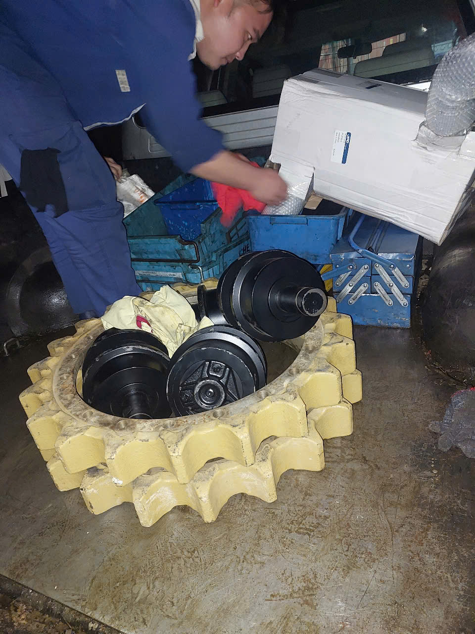 Đội ngũ kỹ thuật viên chuyên sâu – Trực tiếp sửa chữa, bảo dưỡng tận nơi!